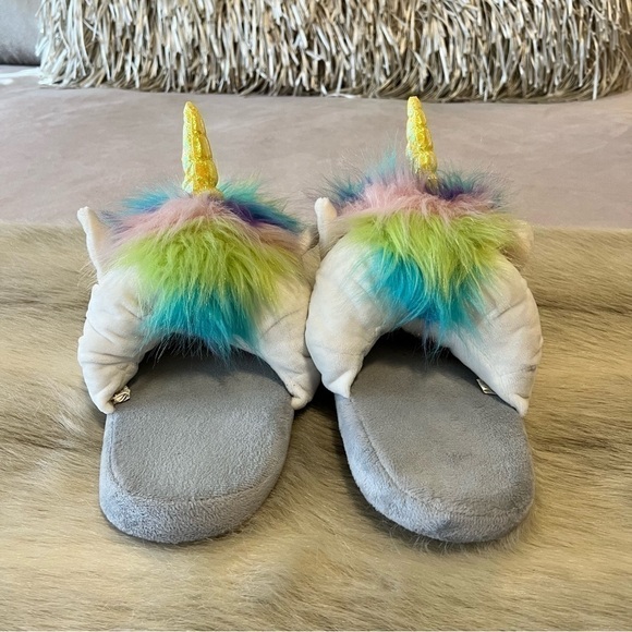 UNICORN Plush Slippers Rainbow Puffy Novelty Smiling Comfy Cozy Cute 7 8 White - Picture 7 of 15
